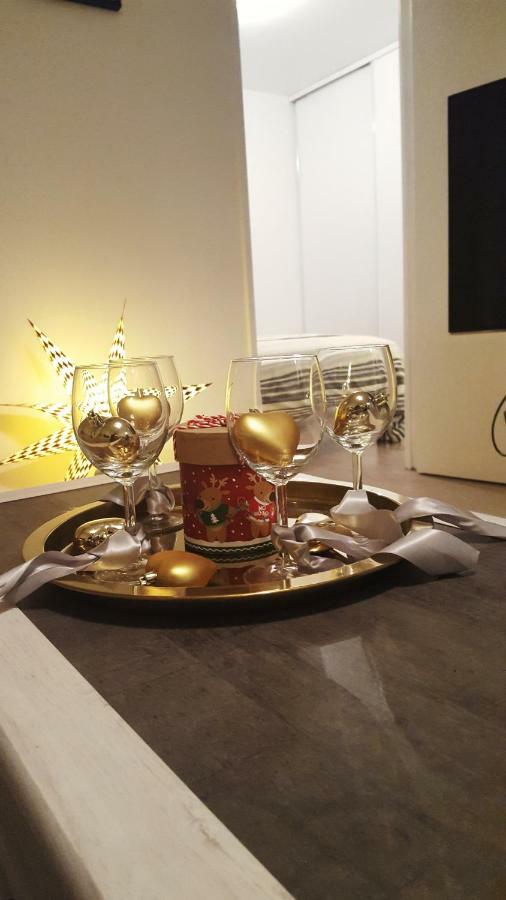 Appartement Spacieux Avec Terrasse Pres De Paris Et Du Stade De France サン＝ドニ エクステリア 写真