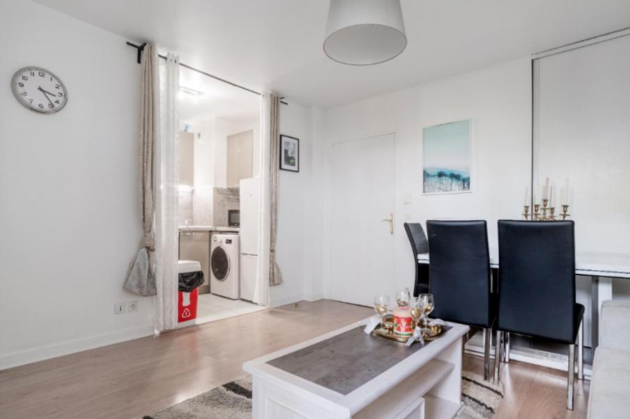 Appartement Spacieux Avec Terrasse Pres De Paris Et Du Stade De France サン＝ドニ エクステリア 写真