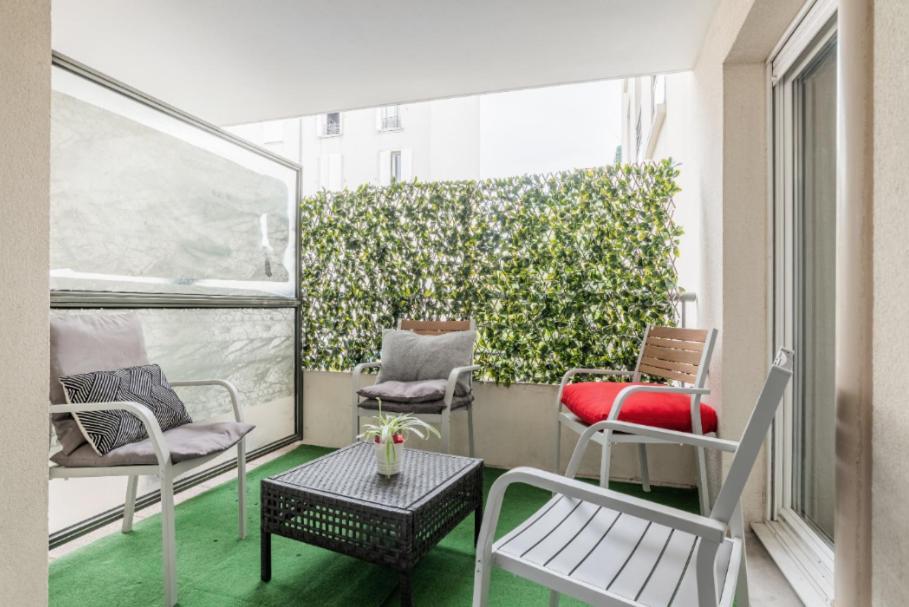 Appartement Spacieux Avec Terrasse Pres De Paris Et Du Stade De France サン＝ドニ エクステリア 写真
