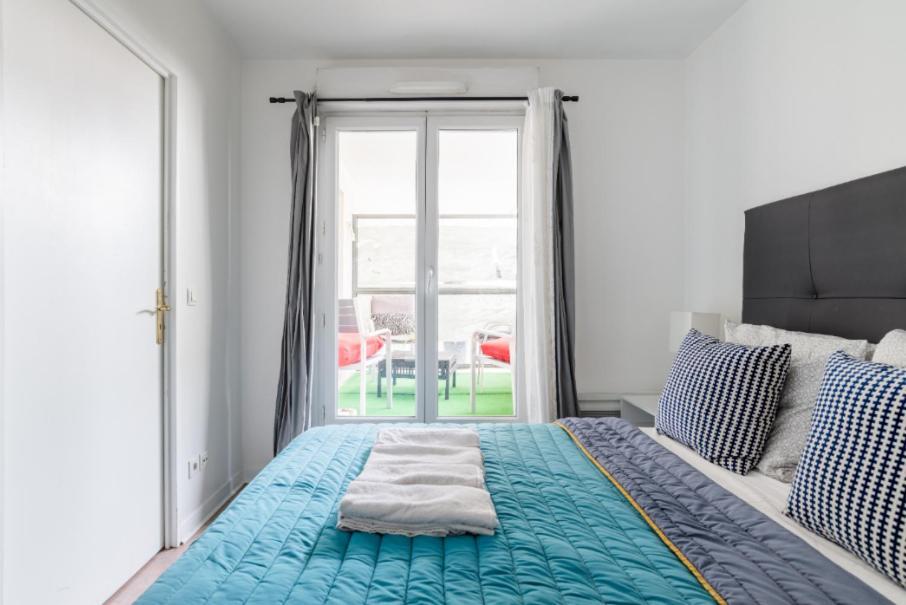 Appartement Spacieux Avec Terrasse Pres De Paris Et Du Stade De France サン＝ドニ エクステリア 写真